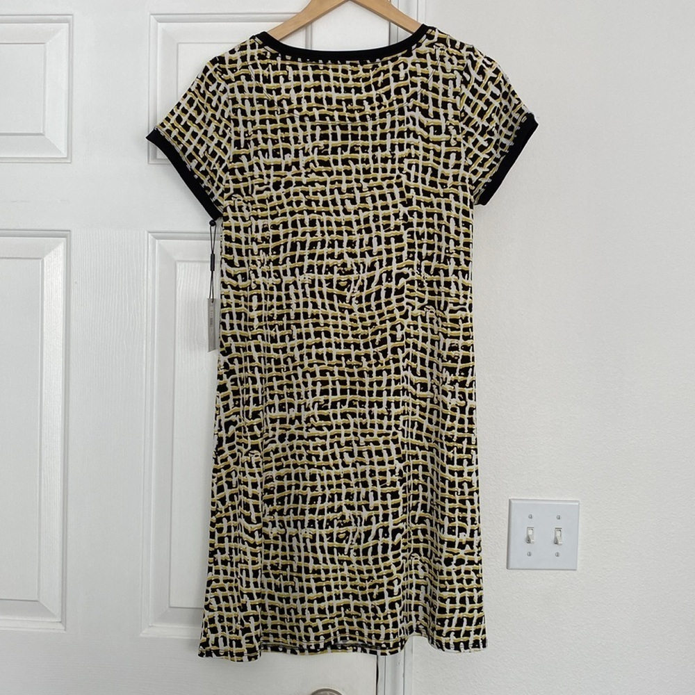 Calvin Klein NWT patterned citron t-shirt dress. - Picture 3 of 12
